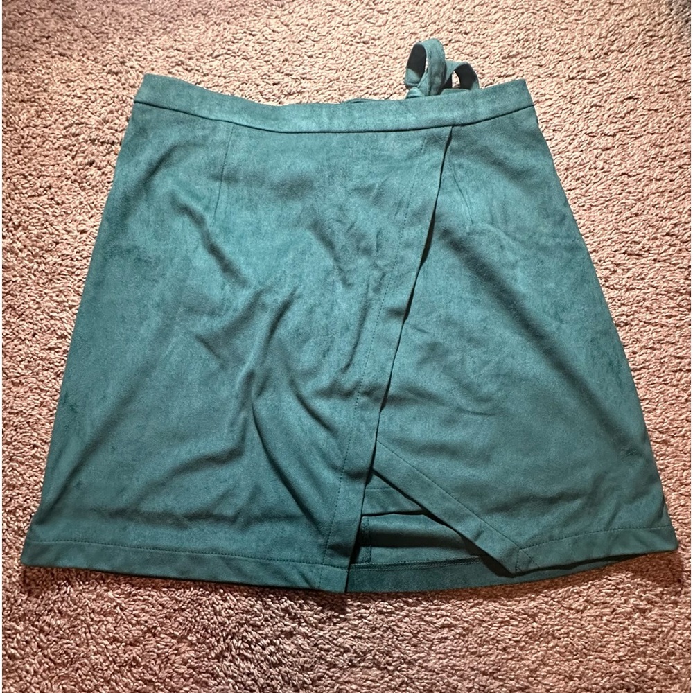 ⚡️adorable turquoise suede living doll skirt, size medium⚡️